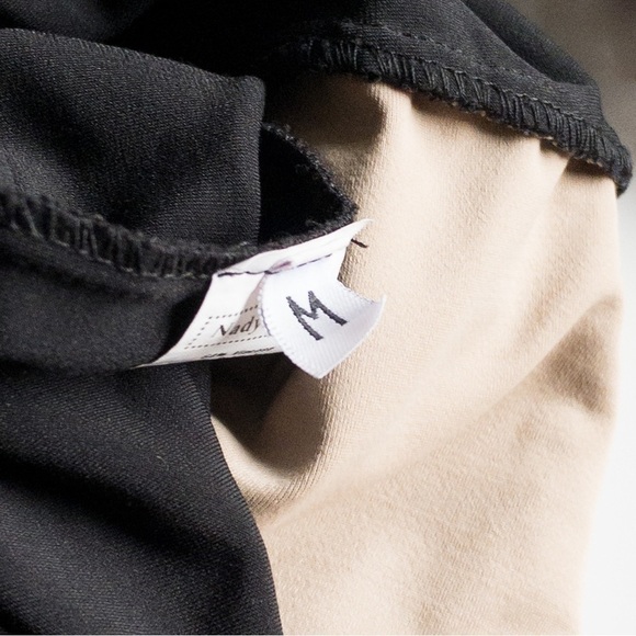 Nadya Toto Bodycon Dress Black Lace Knit Midi Length Womens Size Medium Stretchy - Picture 11 of 11